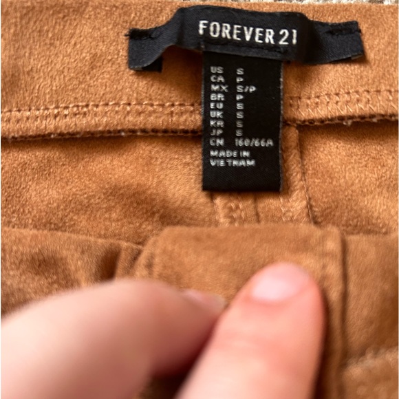 Forever, 21 skirt and cropped crochet top - Picture 3 of 3